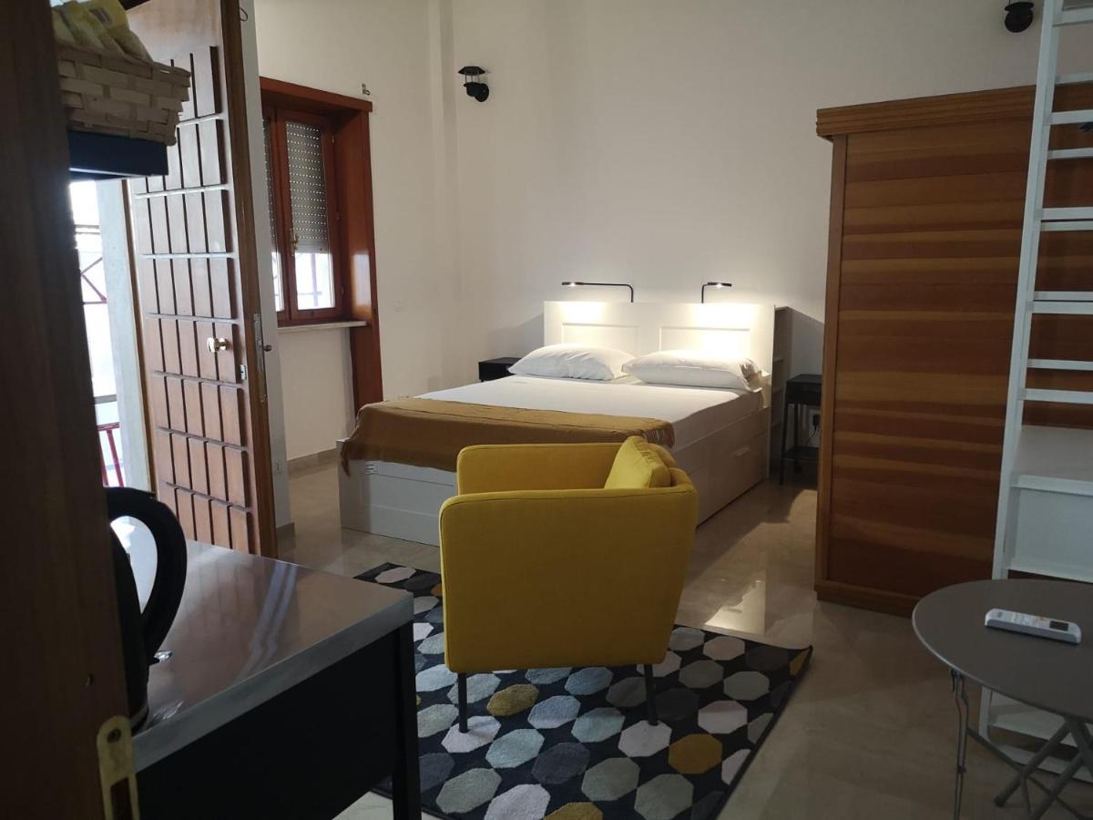 Mono Relax Apartment Lecce Ngoại thất bức ảnh